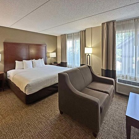 Comfort Suites Concord Mills Buitenkant foto