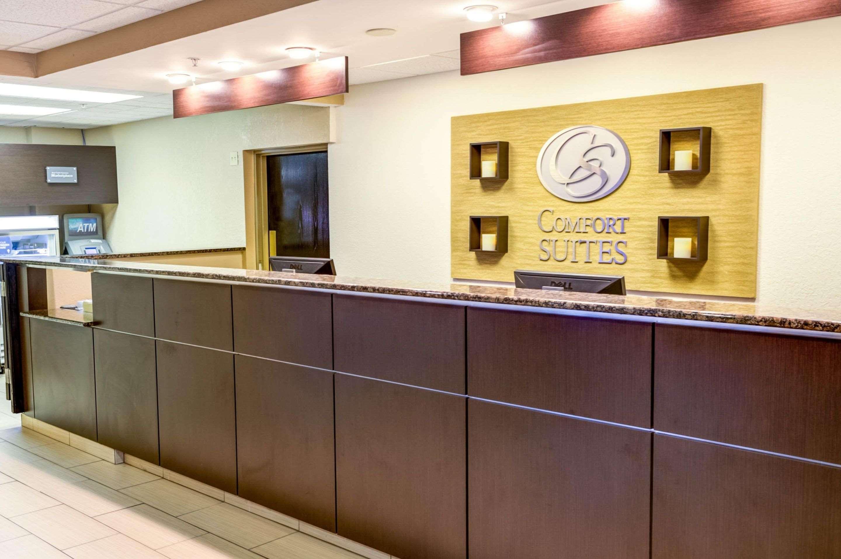 Comfort Suites Concord Mills Buitenkant foto