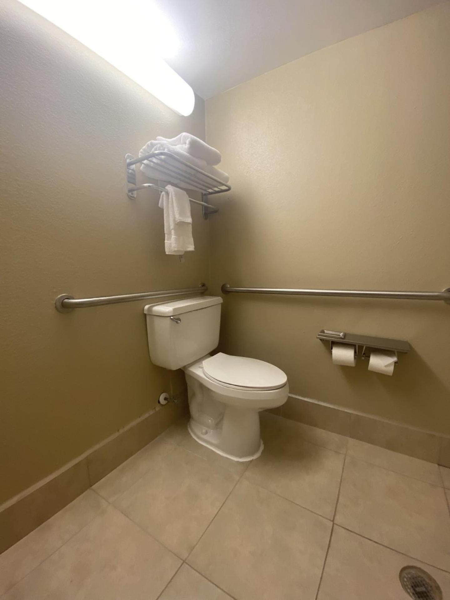 Comfort Suites Concord Mills Buitenkant foto