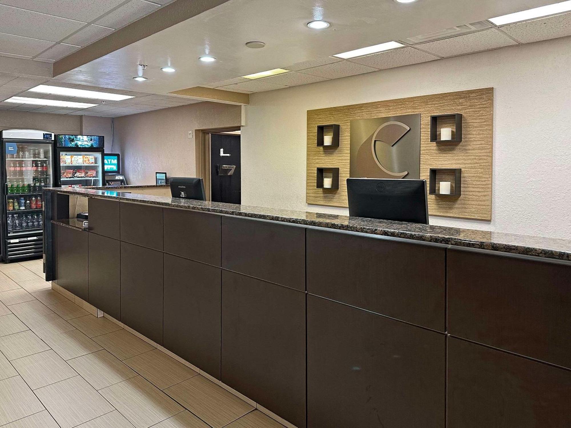 Comfort Suites Concord Mills Buitenkant foto
