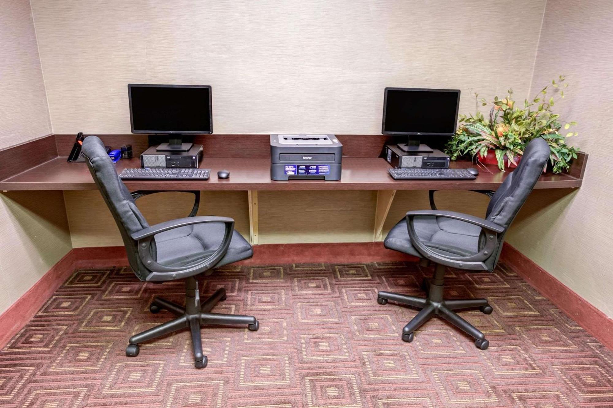 Comfort Suites Concord Mills Buitenkant foto