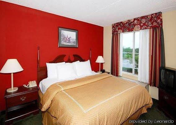 Comfort Suites Concord Mills Buitenkant foto